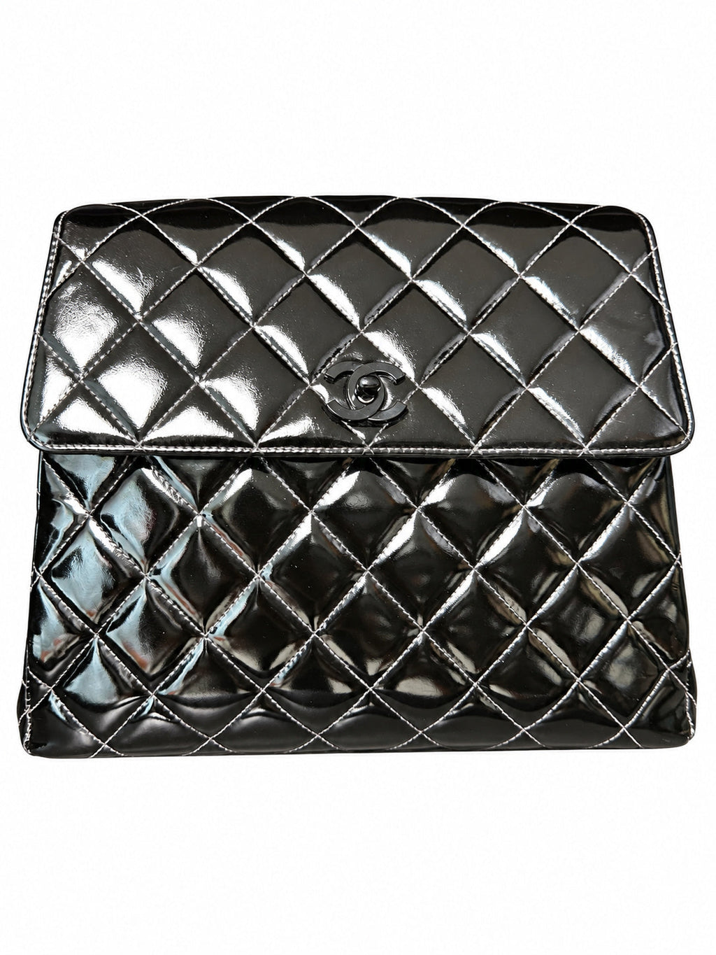 08 Pre-owned CHANEL Black Patent Quilted New Clutch actual item white background