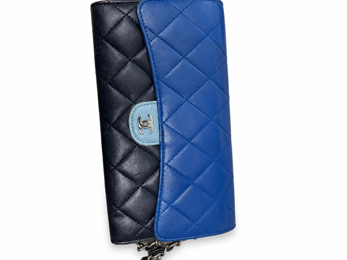 25 Pre-owned CHANEL Blue Tricolor Quilted Wallet on Chain actual item white background